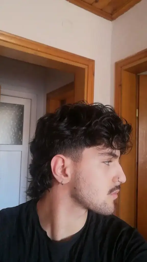 Mullet With Long Fringe & Taper Mullet Fade
